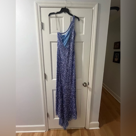 PROM DRESS - Picture 3 of 6